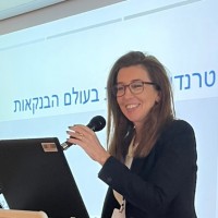 Michal Raz מיכל רז
