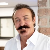 Dr Bill Anseline