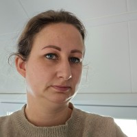 Yvette Jentink