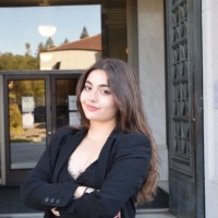 Maya De Ganyar