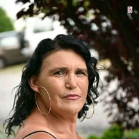 Anna Leoni