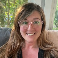 Lauren Ayr, Bsn, Rn, Cpc, Cemc, Coc