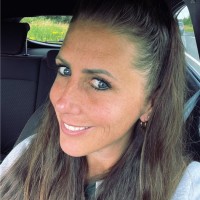 Mirella Van Es