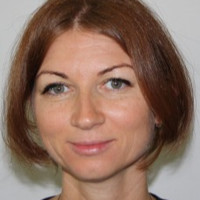 Veronika Komaromi