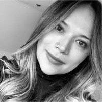 Angela María Paz S.