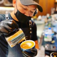 Charles Oliver livara