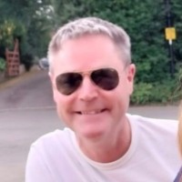 Peter Lowe