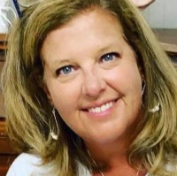 Elizabeth Mclaine