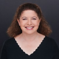 Tracy van Straaten
