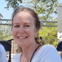 BETTINA MUJICA