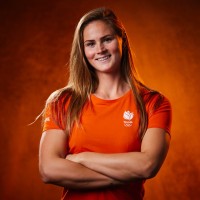 Brigitte Sleeking