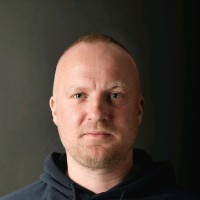 Niels J Kristensen