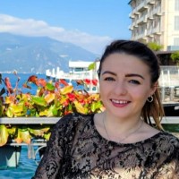 Lauren Sweeney