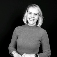 Annemieke De Vries