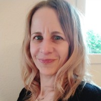 Esther Salzmann