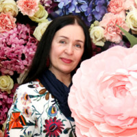 Ирина Слуцкая