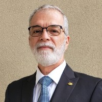 Carlos B.
