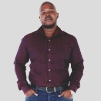 Mengezi Dhlomo