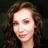 Anastasia Van Riet