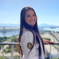 Laís Simões