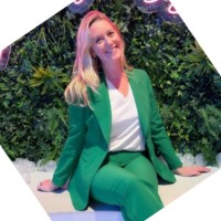 Sandra Van Der Geer