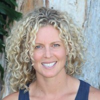 Dr Justine Tuffley