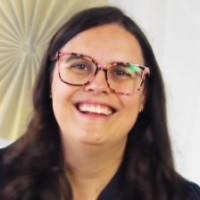 Cláudia Tavares