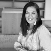 Courtney Macfarlane, Leed Ap, Iida