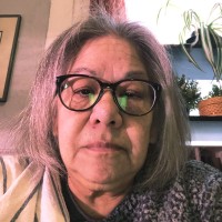 Yolanda J Gelo