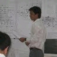 Hoàng Tùng Lê