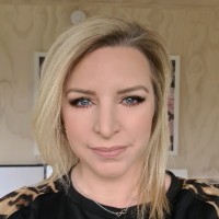 Robyn Thomas
