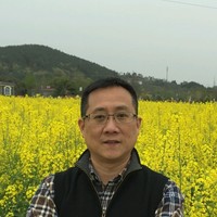 何明明