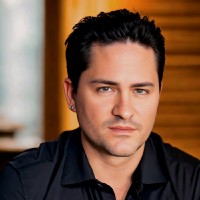 Derick Thompson