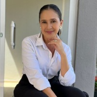 Luciana Cabral