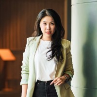 Thuy Le