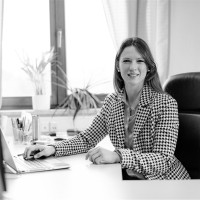 Corinna Schmitt