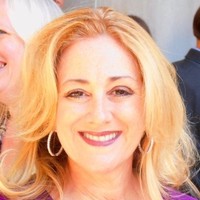 Dana  T. Davidson