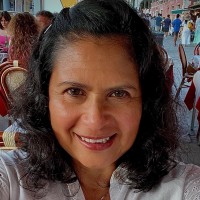 Yoly Torres