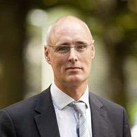 Dr. Pim Albers