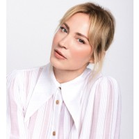 Beth Riesgraf