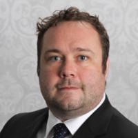 Clinton Barker, Pe