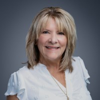 Leslie Knott