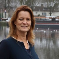 Esther Hollemans-de Leeuw van Weenen