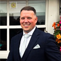 Simon Williams