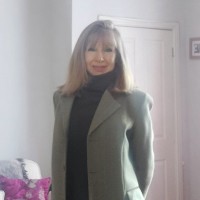 Dee Thompson