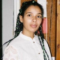 Annick B