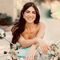 Elena Flores