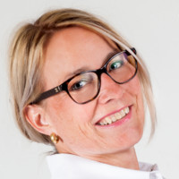 Esther van der Werf MEd