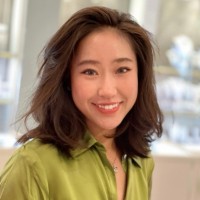 Vivian Jade (ViviAnn) Yee