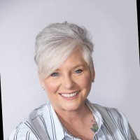 Jane Farrar